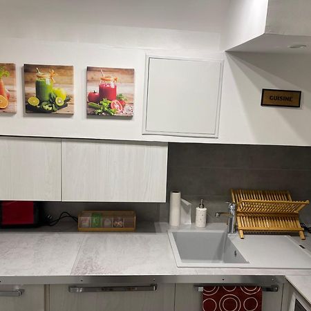 Studio Entierement Equipe A 10 Min De La Defense Suresnes Ngoại thất bức ảnh