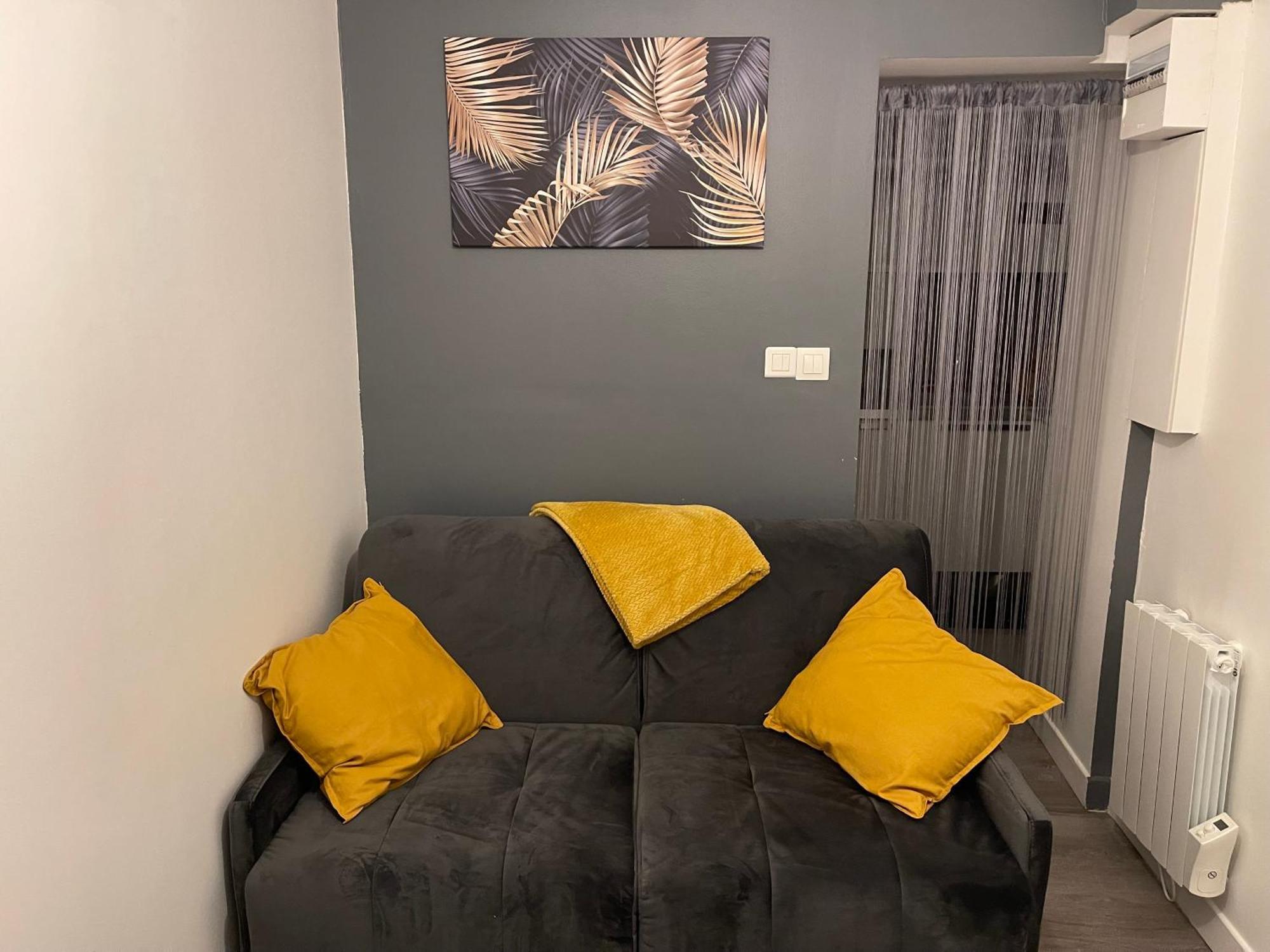 Studio Entierement Equipe A 10 Min De La Defense Suresnes Ngoại thất bức ảnh