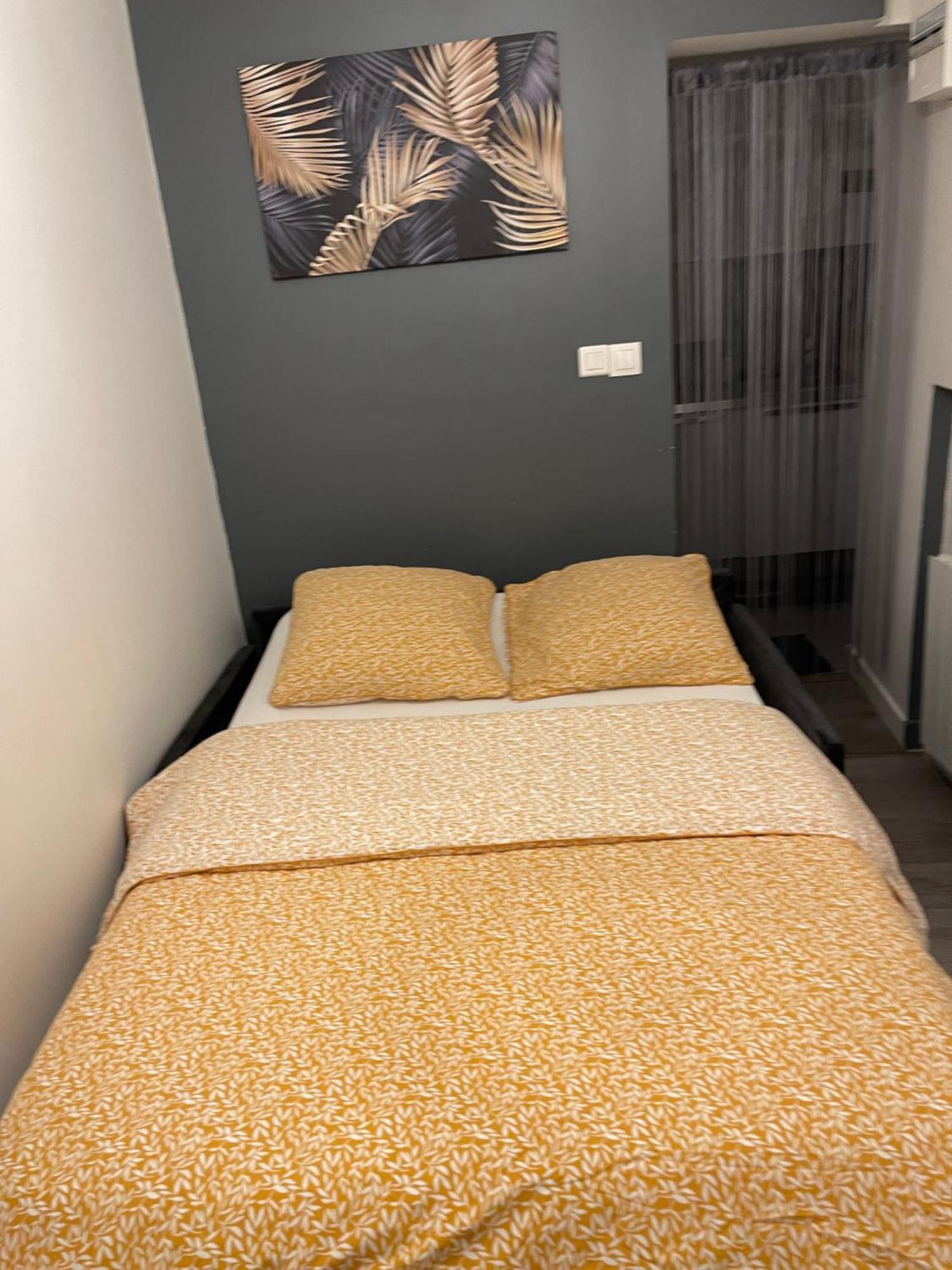 Studio Entierement Equipe A 10 Min De La Defense Suresnes Ngoại thất bức ảnh